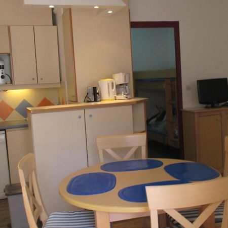 Promenade Des Bains Apartment Saint-Raphaël Екстериор снимка