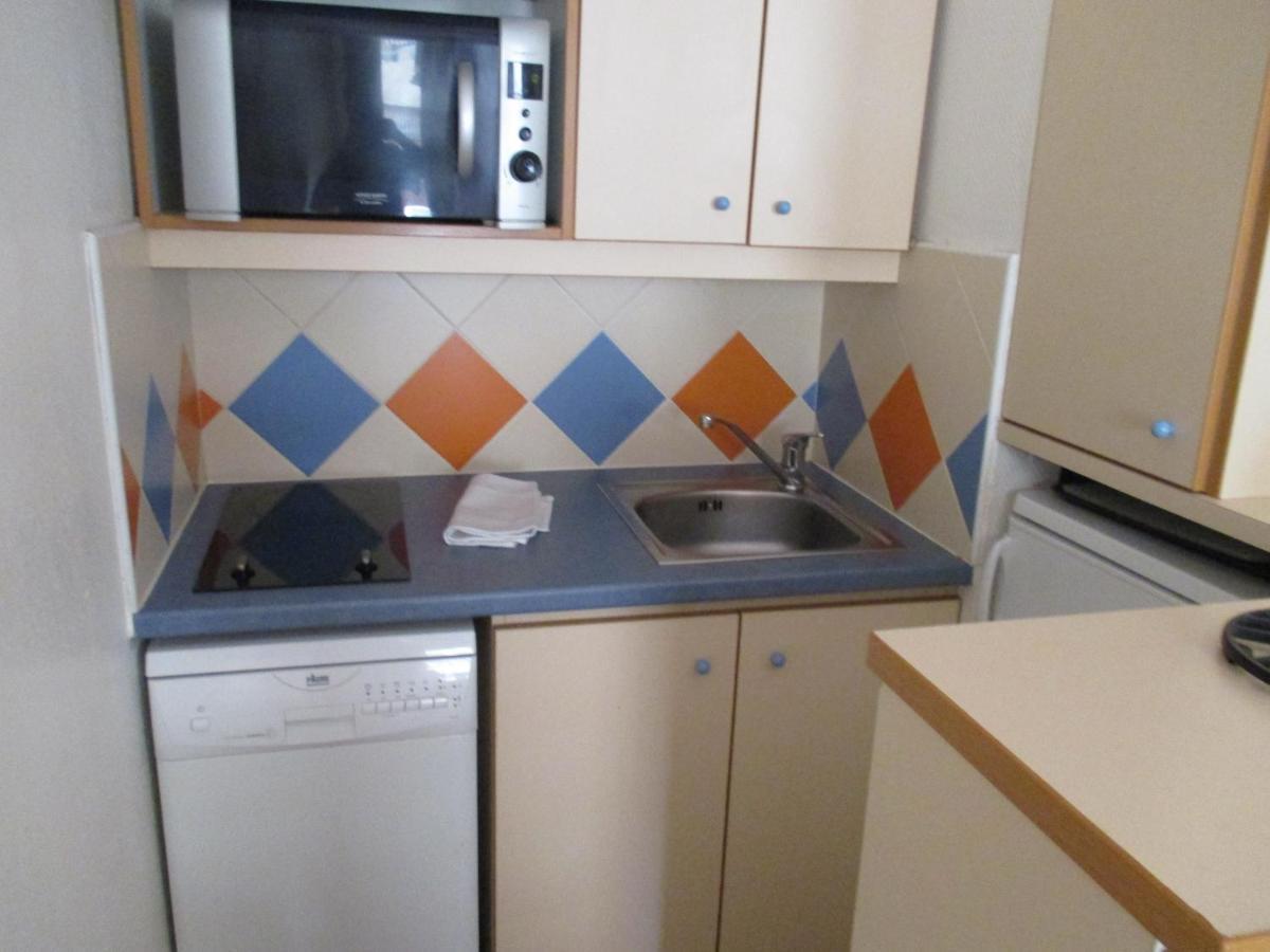 Promenade Des Bains Apartment Saint-Raphaël Стая снимка
