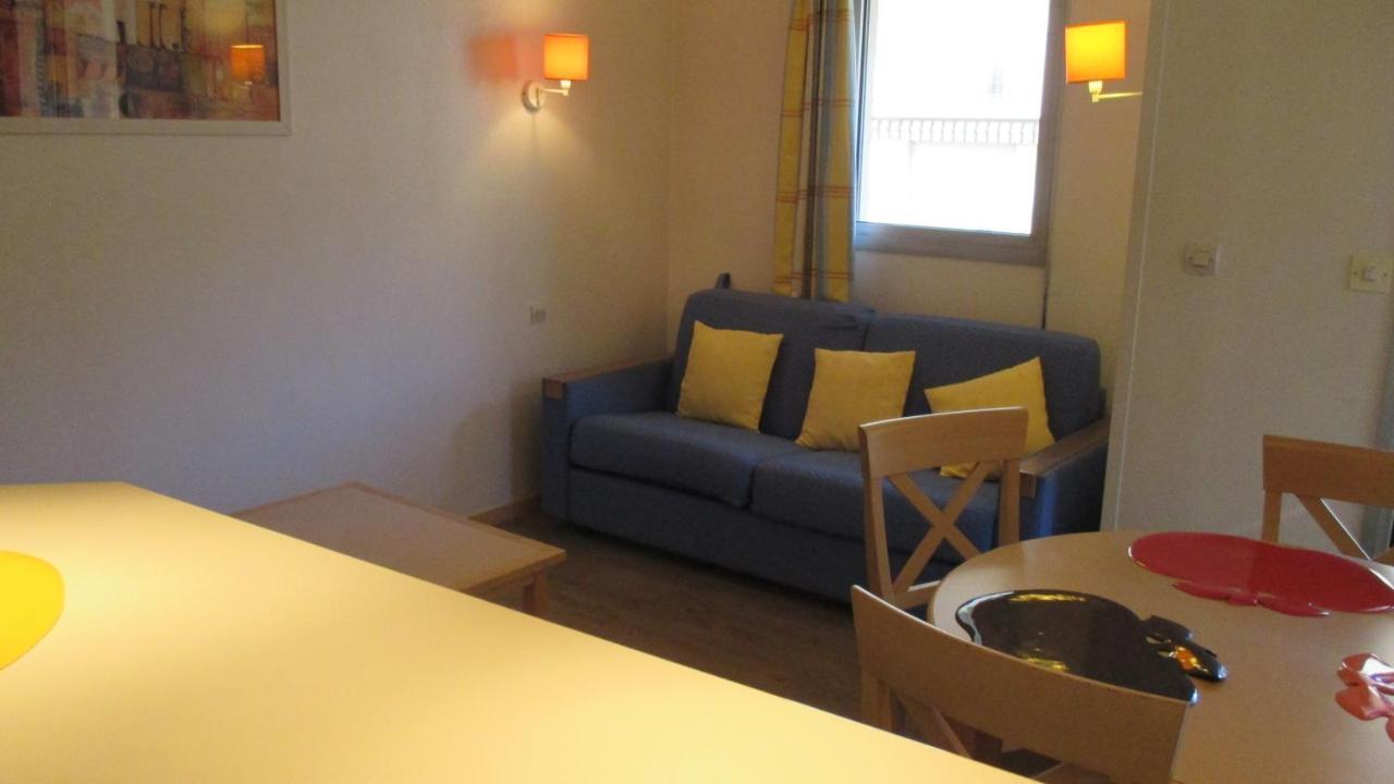 Promenade Des Bains Apartment Saint-Raphaël Екстериор снимка