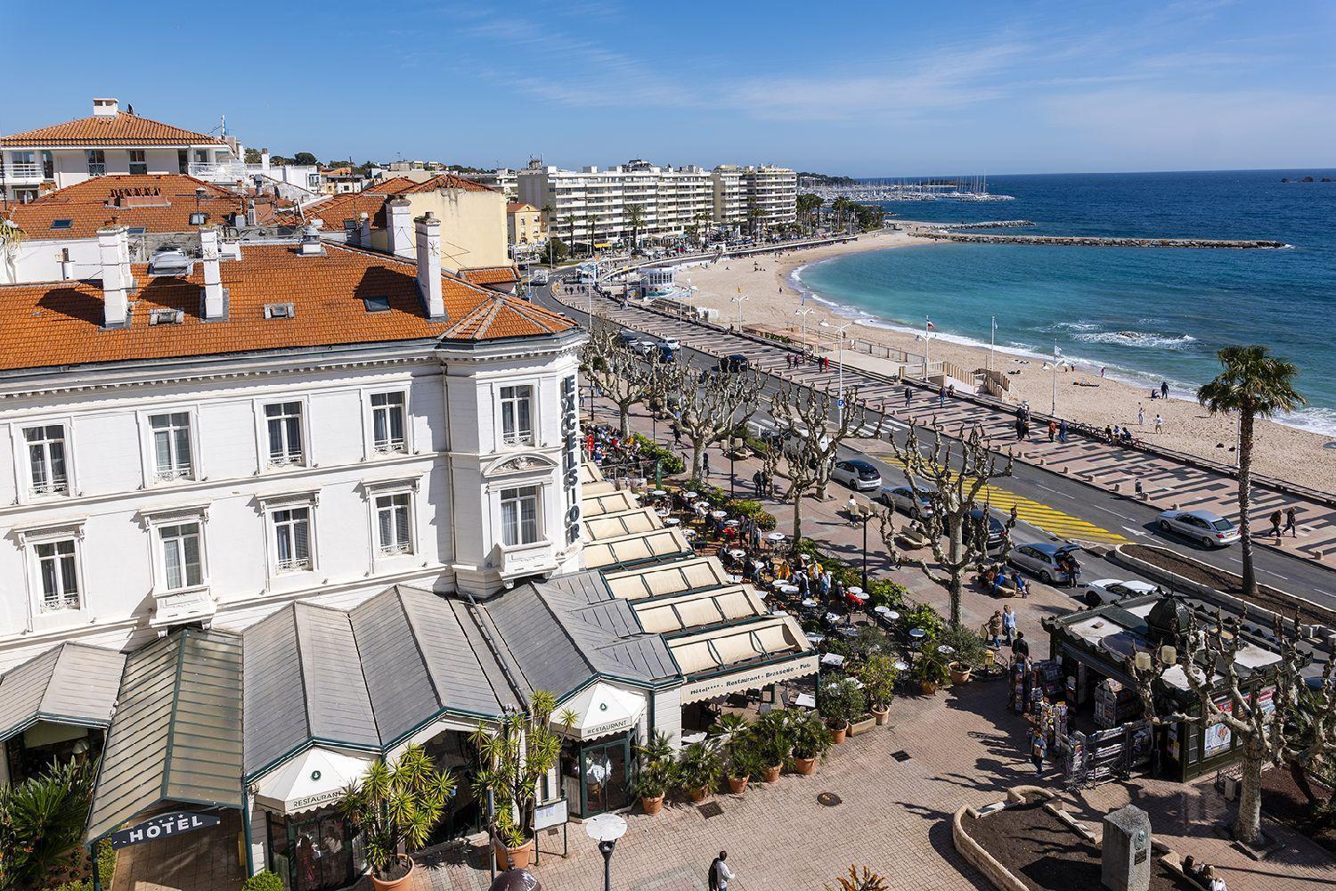 Promenade Des Bains Apartment Saint-Raphaël Екстериор снимка