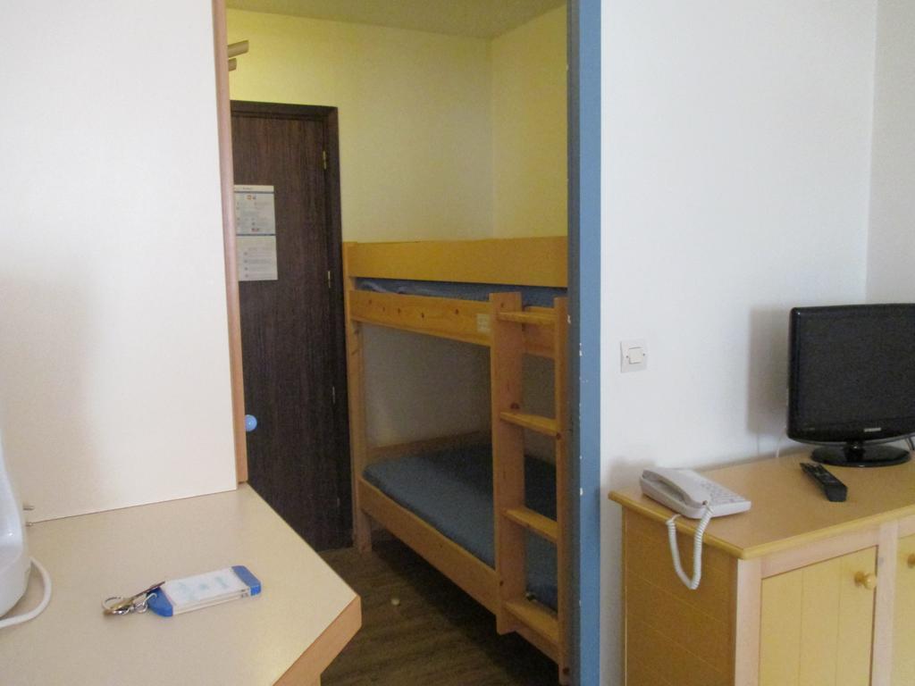 Promenade Des Bains Apartment Saint-Raphaël Стая снимка